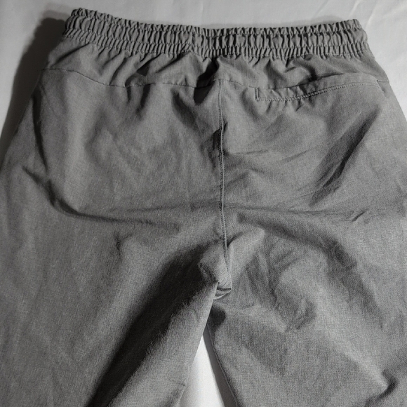 Abercrombie & Fitch Gray Sweatpants with Elastic Waistband - Picture 4 of 11